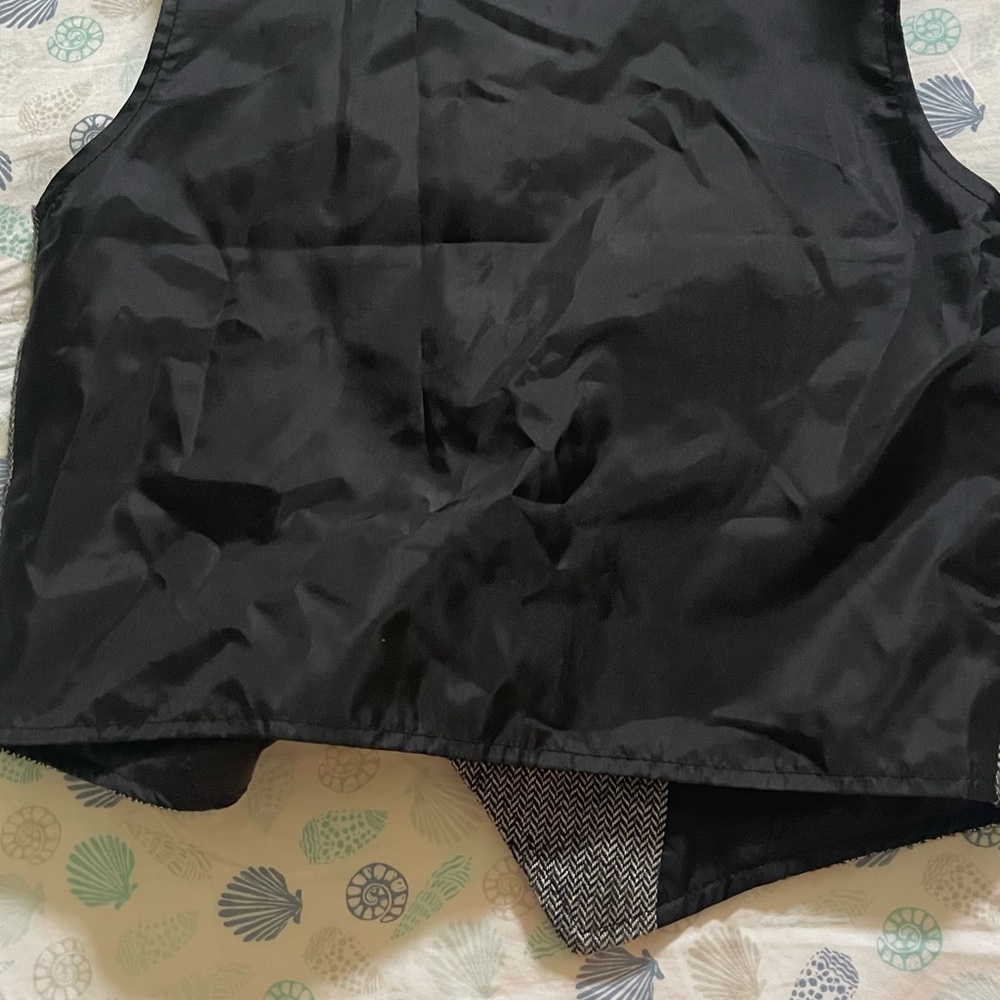 Kids boys vest 7-8 years